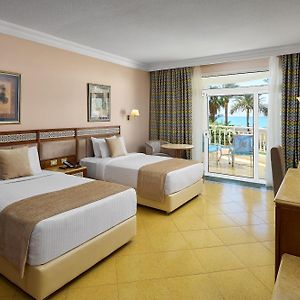 Double or Twin Room Sea View
